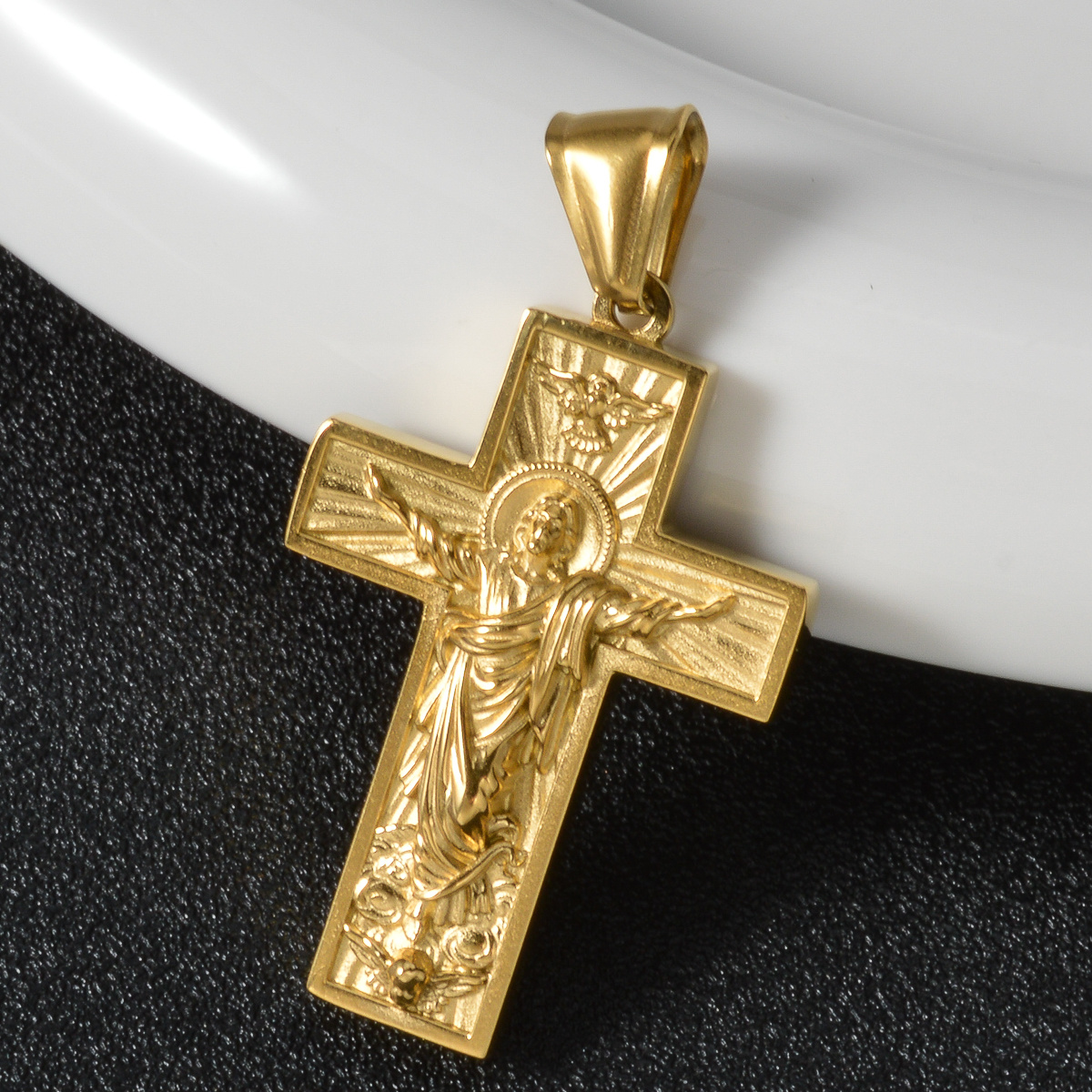 Vintage 3D Relief Christian Cross Stainless Steel Pendant, Couples Gift